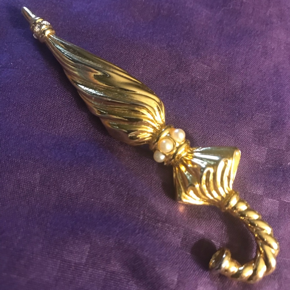 Vintage Gold Folded Umbrella Brooch